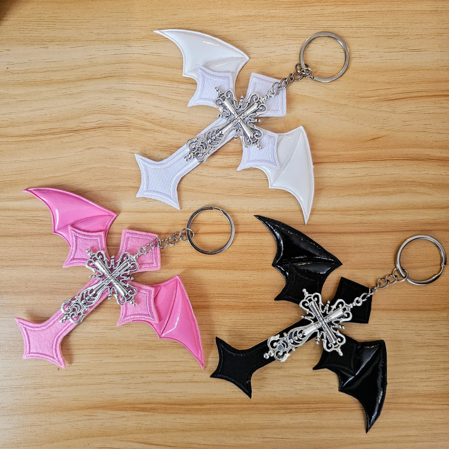 Gothic Cross - Bat Wings - Keychain